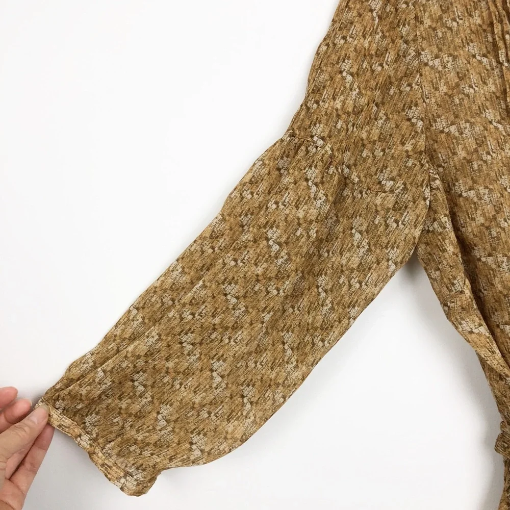 Axcess a Liz Clairborne Company Light Brown Floral Blouse L - Picture 4 of 6